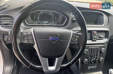 Хэтчбек Volvo V40 2014 в 