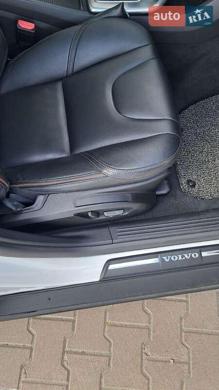 Хэтчбек Volvo V40 2019 в Киеве фото 9 Хэтчбек Volvo V40 2019 в Киеве