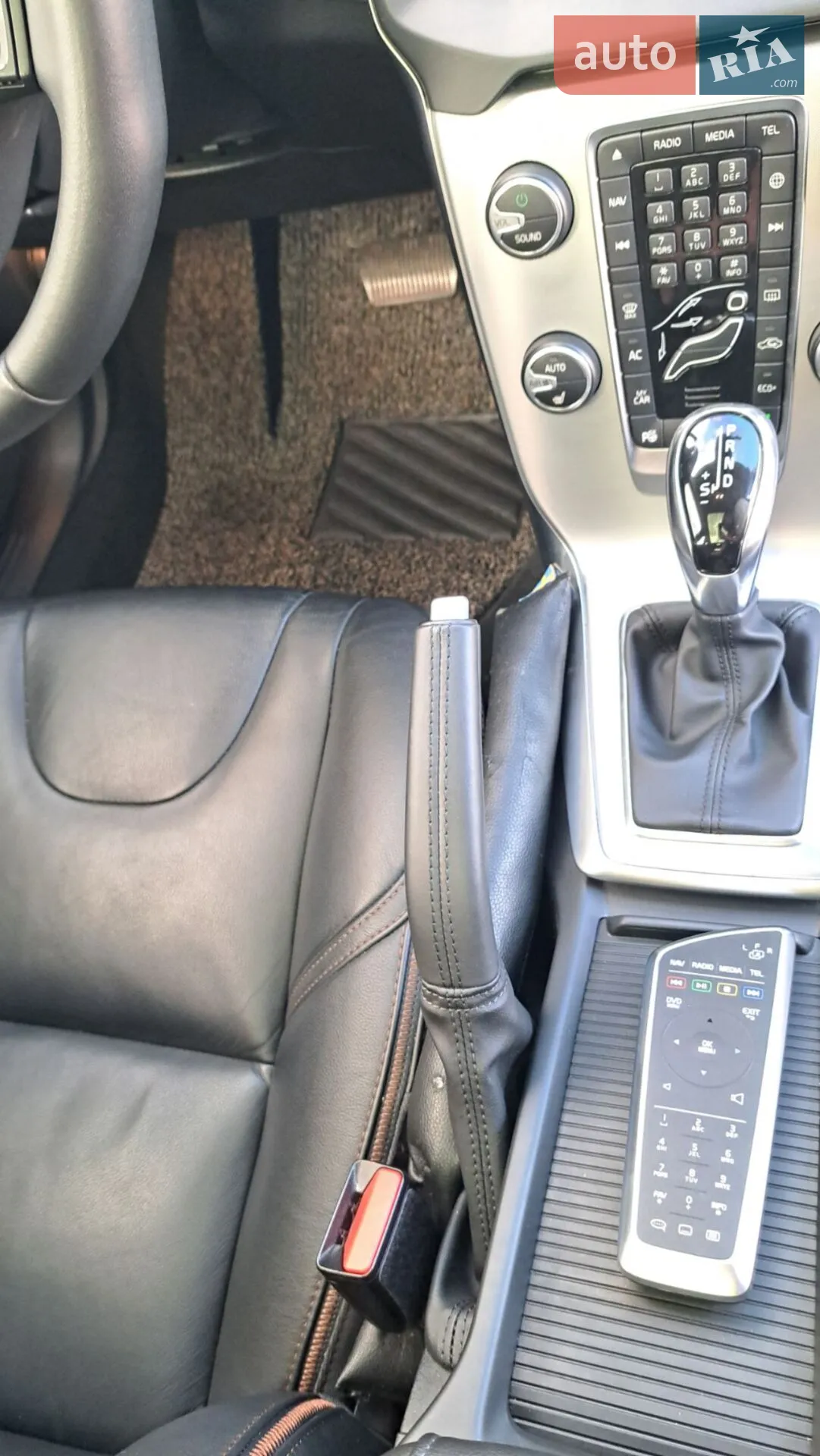 2019 Volvo V40 - мініатюра 14