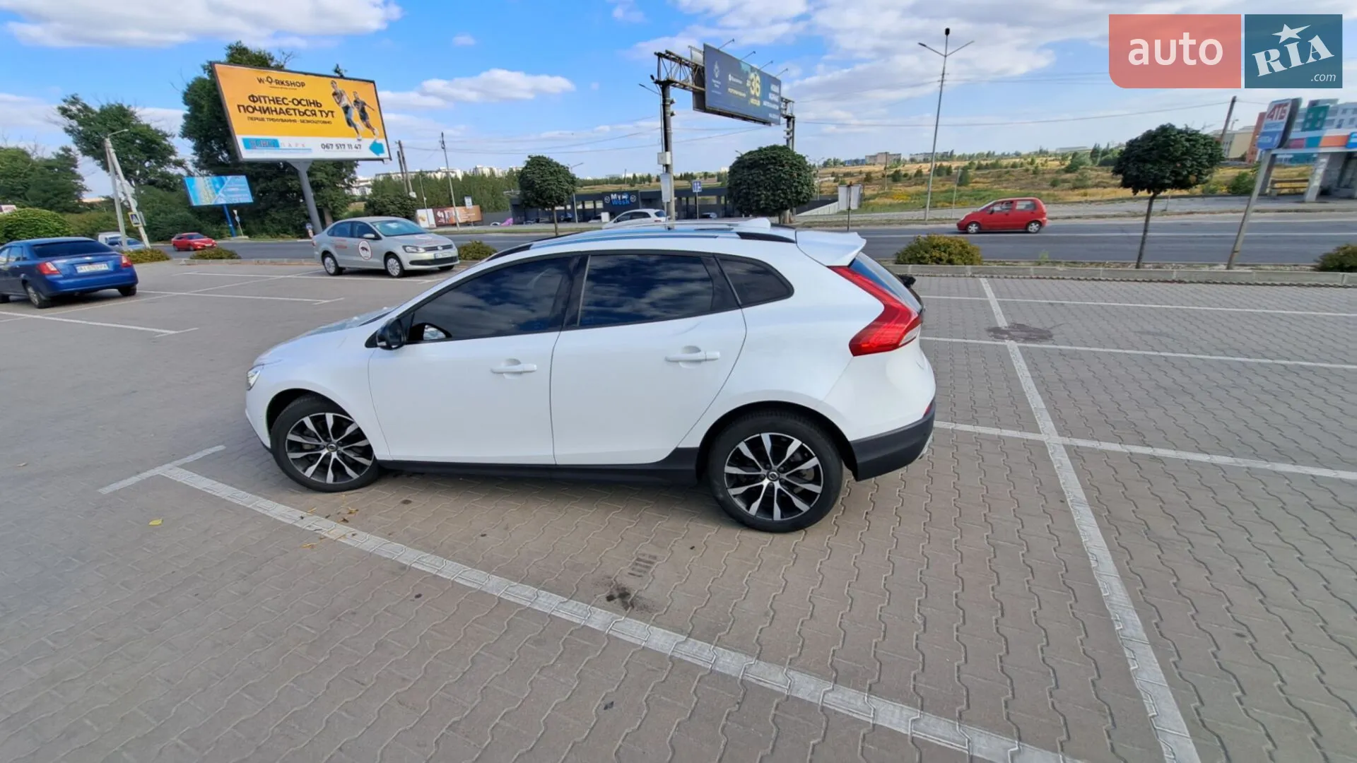 2019 Volvo V40 - мініатюра 28