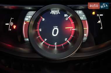 Хэтчбек Volvo V40 2014 в 