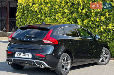 Хэтчбек Volvo V40 2015 в 