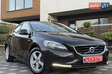 Хэтчбек Volvo V40 2014 в Стрые