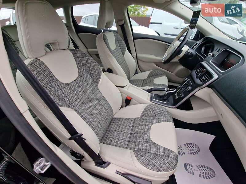 Хетчбек Volvo V40 2018 в Вінниці