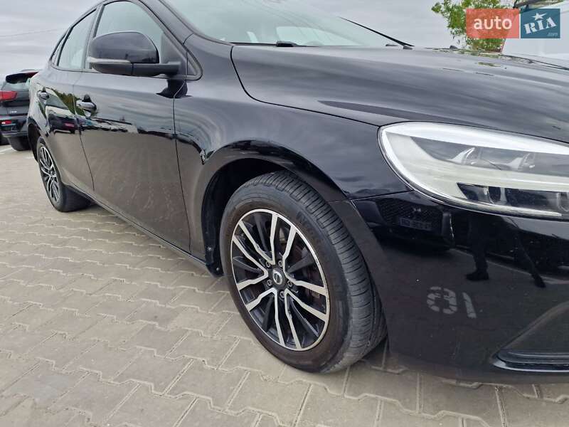 Хетчбек Volvo V40 2018 в Вінниці
