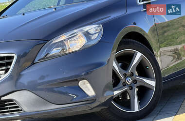 Хэтчбек Volvo V40 2014 в 