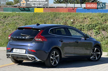 Хэтчбек Volvo V40 2014 в 