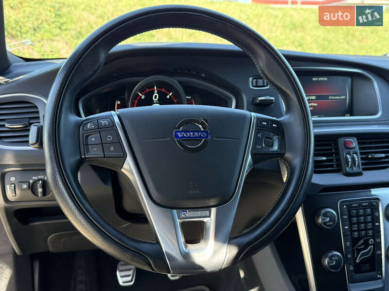 Хэтчбек Volvo V40 2014 в Стрые