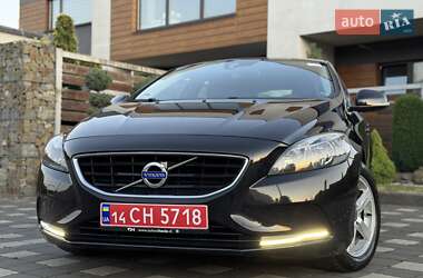 Хэтчбек Volvo V40 2014 в 