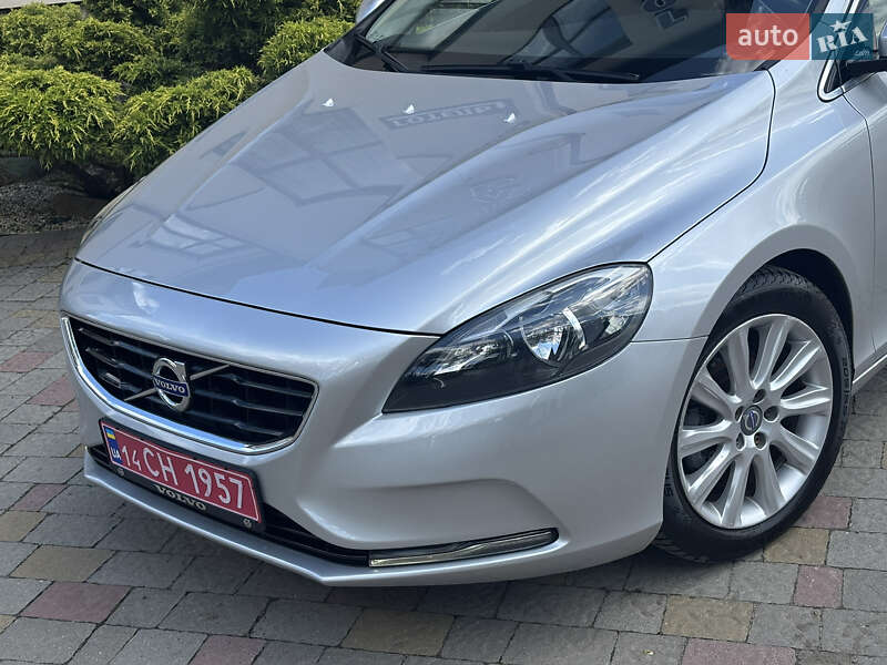 Хэтчбек Volvo V40 2014 в Стрые