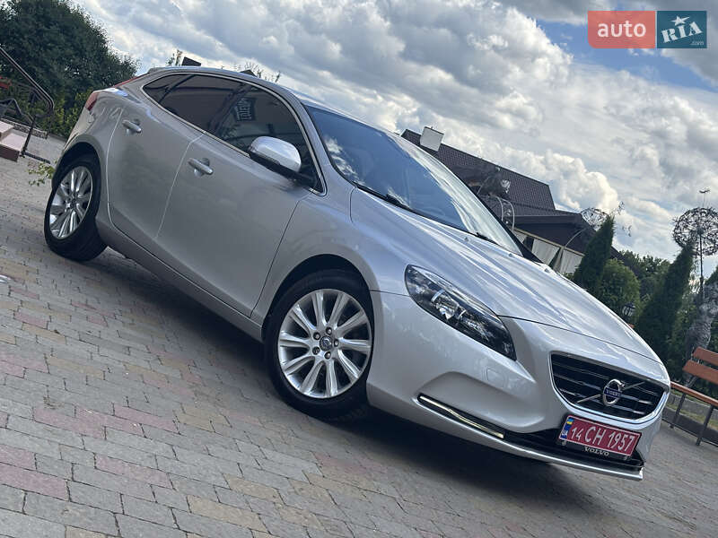 Хэтчбек Volvo V40 2014 в Стрые