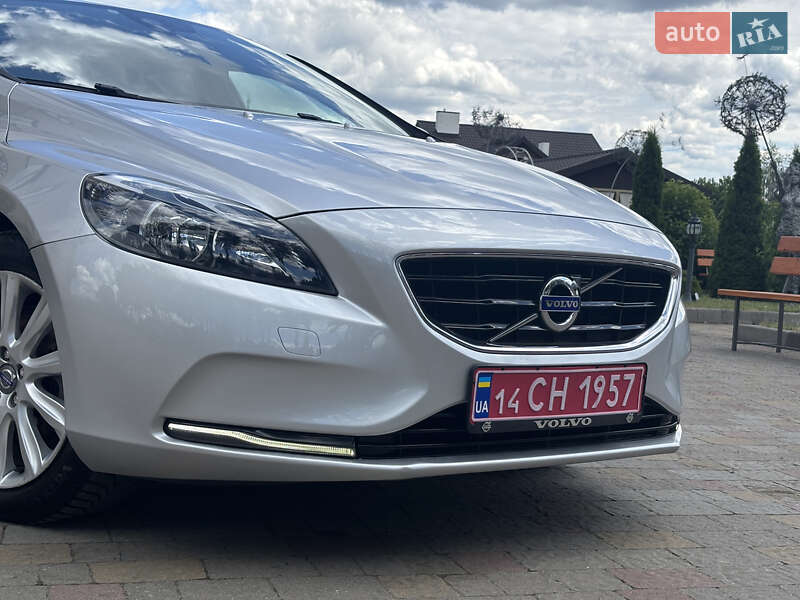 Хэтчбек Volvo V40 2014 в Стрые