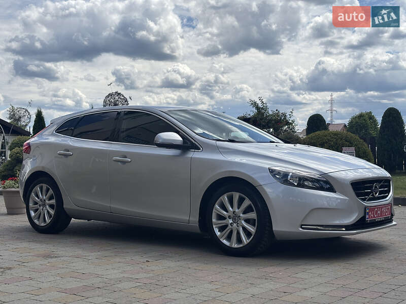 Хэтчбек Volvo V40 2014 в Стрые