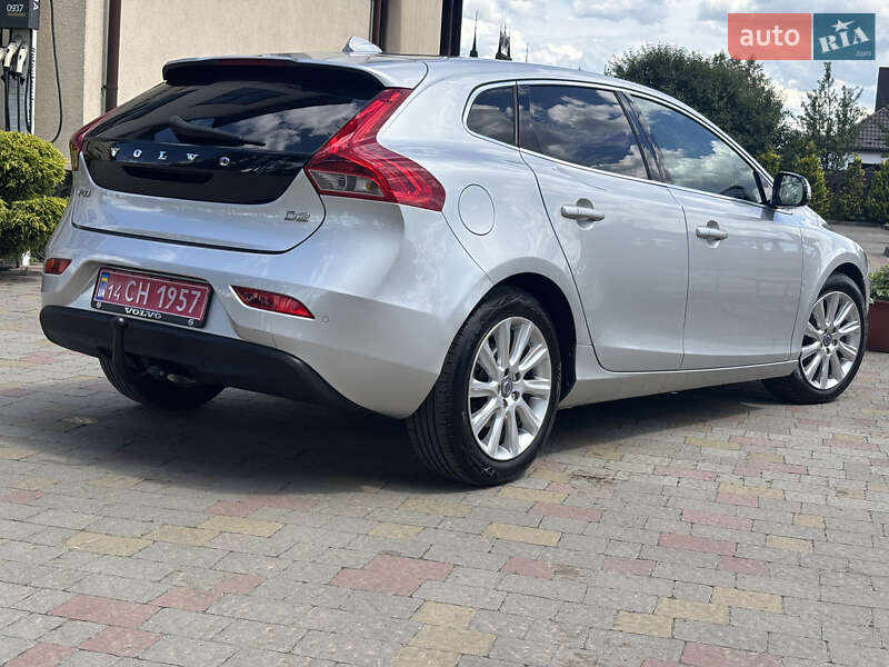 Хэтчбек Volvo V40 2014 в Стрые