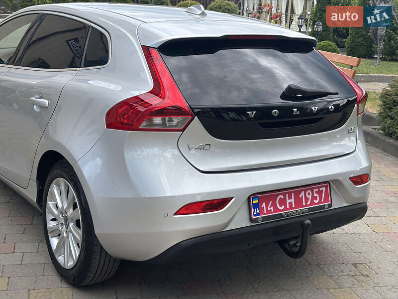 Хэтчбек Volvo V40 2014 в Стрые