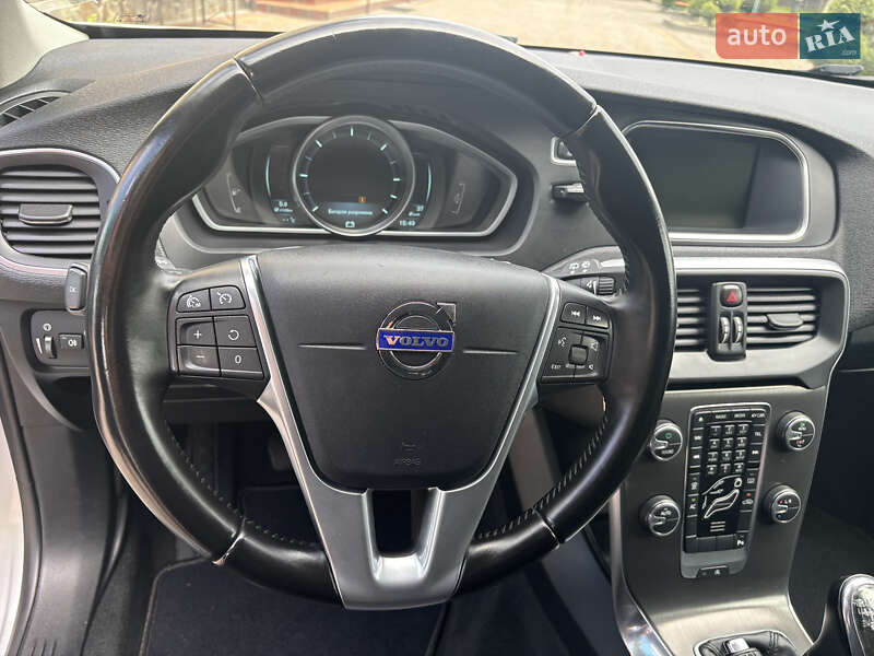Хэтчбек Volvo V40 2014 в Стрые