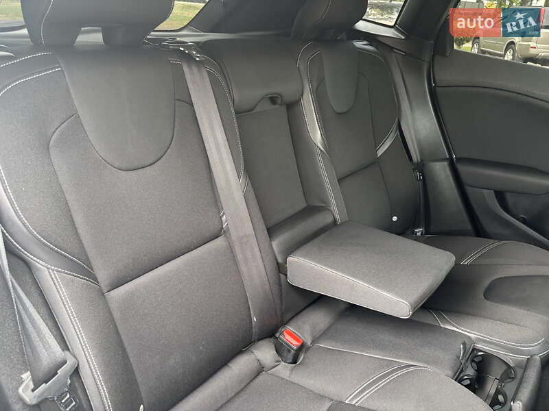 Хэтчбек Volvo V40 2014 в Стрые