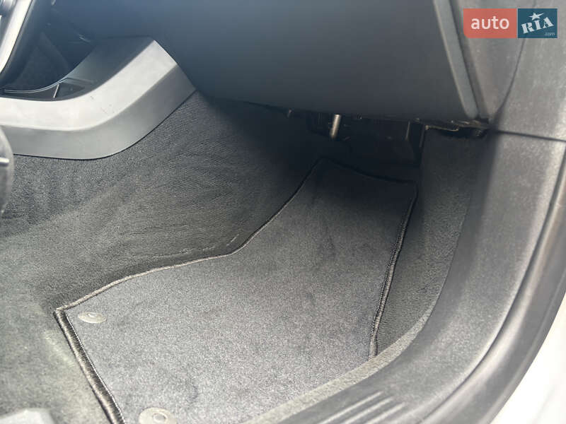 Хэтчбек Volvo V40 2014 в Стрые