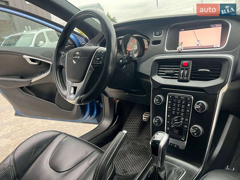 Хэтчбек Volvo V40 2017 в Львове фото 37 Хэтчбек Volvo V40 2017 в Львове