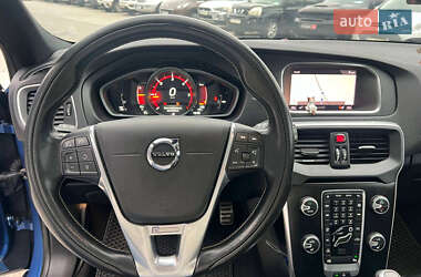Хэтчбек Volvo V40 2017 в 