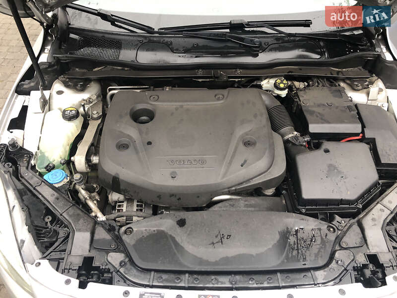 Хэтчбек Volvo V40 2017 в Нежине фото 5 Хэтчбек Volvo V40 2017 в Нежине