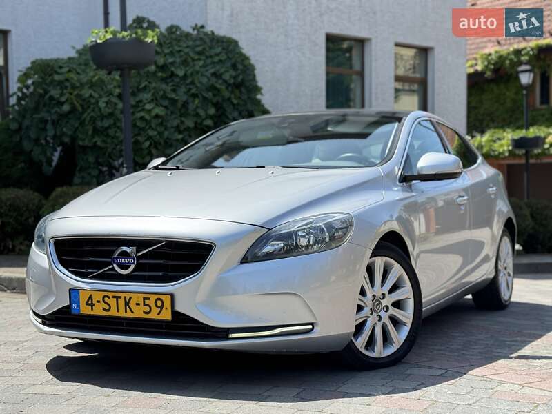 Хэтчбек Volvo V40 2013 в Стрые