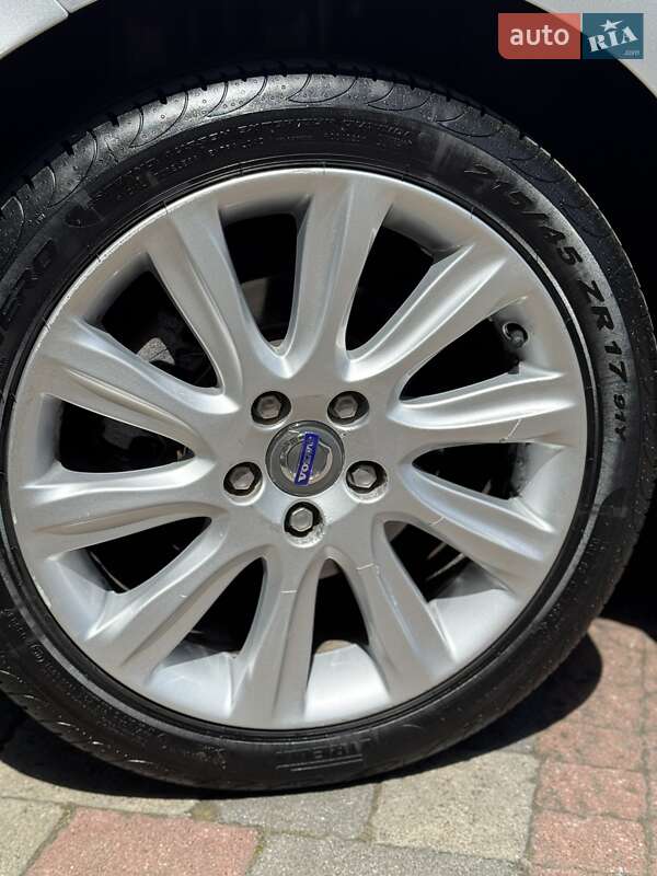 Хэтчбек Volvo V40 2013 в Стрые