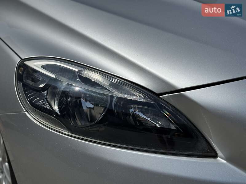 Хэтчбек Volvo V40 2013 в Стрые