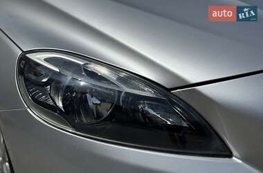 Хэтчбек Volvo V40 2013 в 