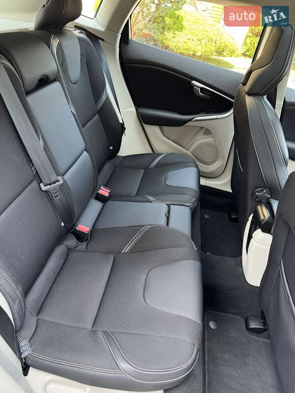 Хэтчбек Volvo V40 2013 в Стрые