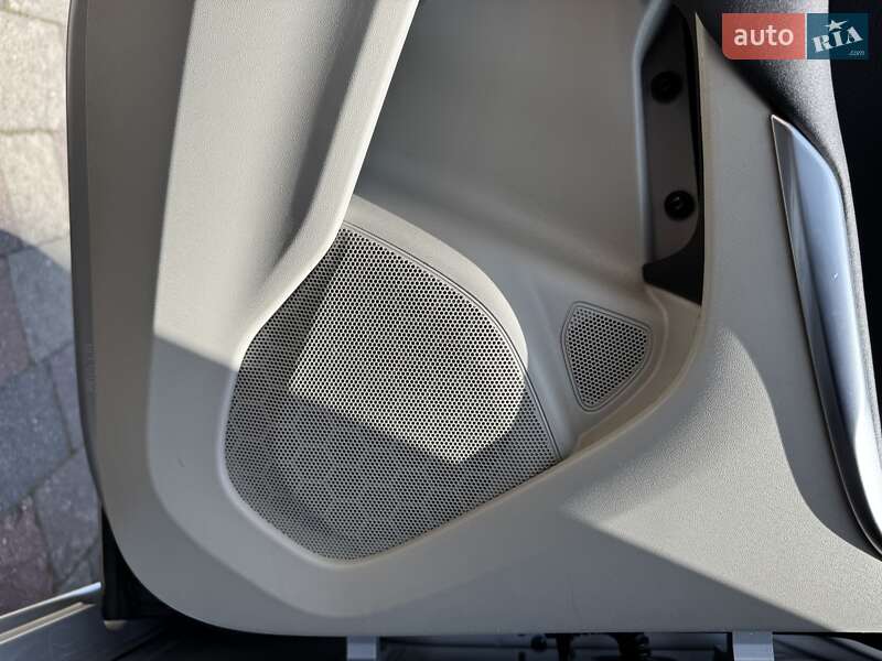 Хэтчбек Volvo V40 2013 в Стрые