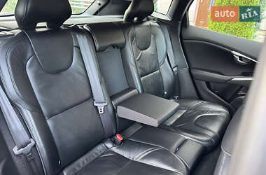 Хэтчбек Volvo V40 2013 в 