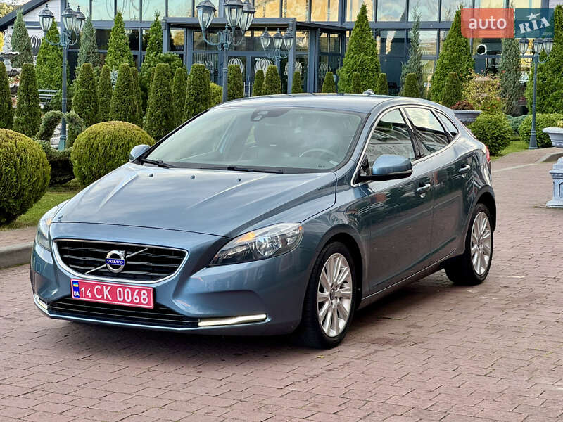 Хэтчбек Volvo V40 2013 в Стрые