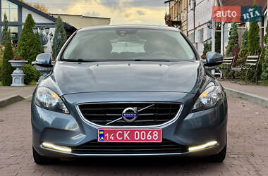 Хэтчбек Volvo V40 2013 в 