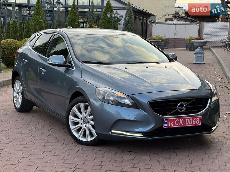 Хэтчбек Volvo V40 2013 в Стрые