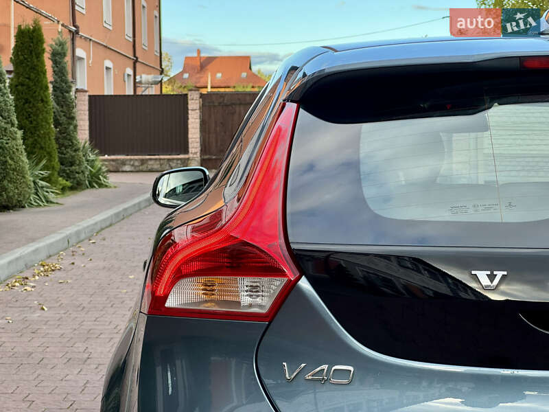 Хэтчбек Volvo V40 2013 в Стрые