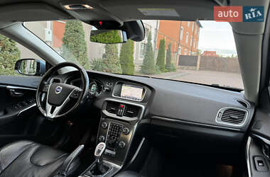 Хэтчбек Volvo V40 2013 в 