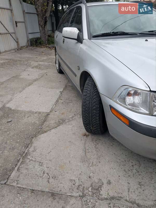 Універсал Volvo V40 2002 в Житомирі фото 6 Універсал Volvo V40 2002 в Житомирі