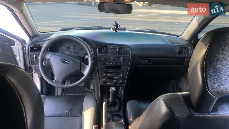 Універсал Volvo V40 2002 в Чернівцях фото 7 Універсал Volvo V40 2002 в Чернівцях