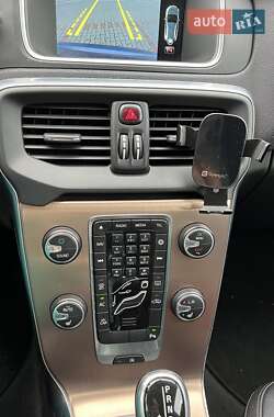 Хэтчбек Volvo V40 2015 в Трускавце