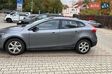 Хетчбек Volvo V40 2015 в  фото 8 Хетчбек Volvo V40 2015 в
