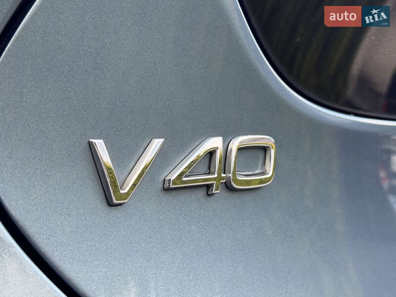 Хетчбек Volvo V40 2013 в Стрию
