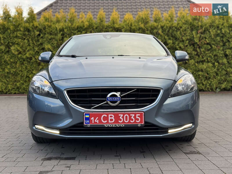 Хетчбек Volvo V40 2013 в Стрию