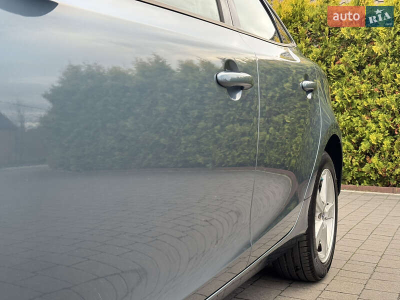 Хетчбек Volvo V40 2013 в Стрию