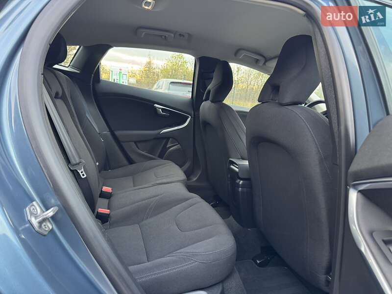 Хетчбек Volvo V40 2013 в Стрию