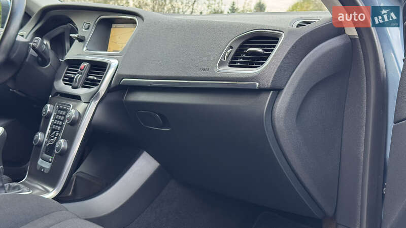 Хетчбек Volvo V40 2013 в Стрию