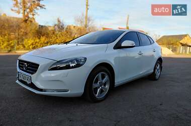 Хэтчбек Volvo V40 2013 в Бердичеве