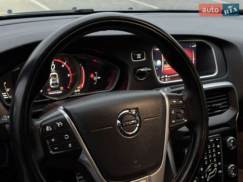 Хетчбек Volvo V40 2017 в Ірпені фото 64 Хетчбек Volvo V40 2017 в Ірпені