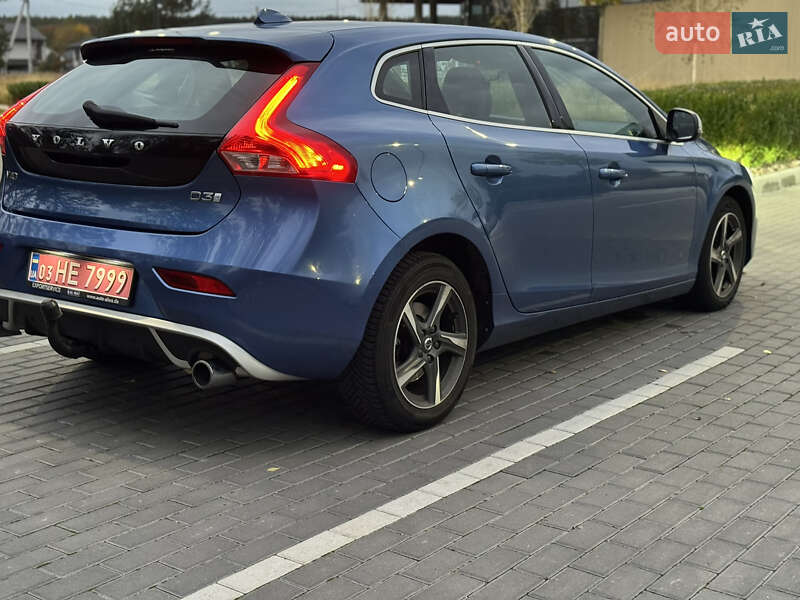 Хетчбек Volvo V40 2017 в Ірпені фото 75 Хетчбек Volvo V40 2017 в Ірпені