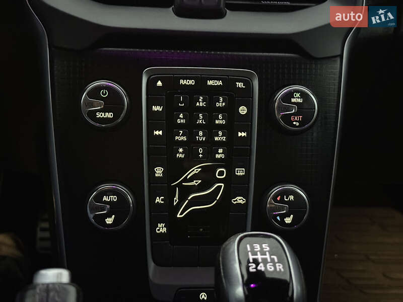 Хетчбек Volvo V40 2017 в Ірпені фото 80 Хетчбек Volvo V40 2017 в Ірпені